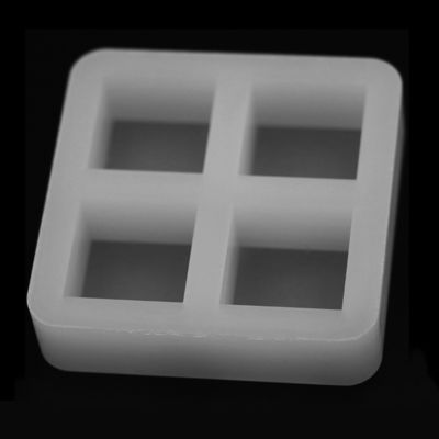 قالب قالب مربع مكعبات الثلج من السيليكون عديم الرائحة 60x60x15mm متعدد الأغراض
