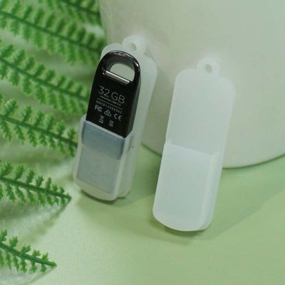غطاء حماية قرص U مقاس 5x1.7 سم ، جراب فلاش USB متعدد الأغراض